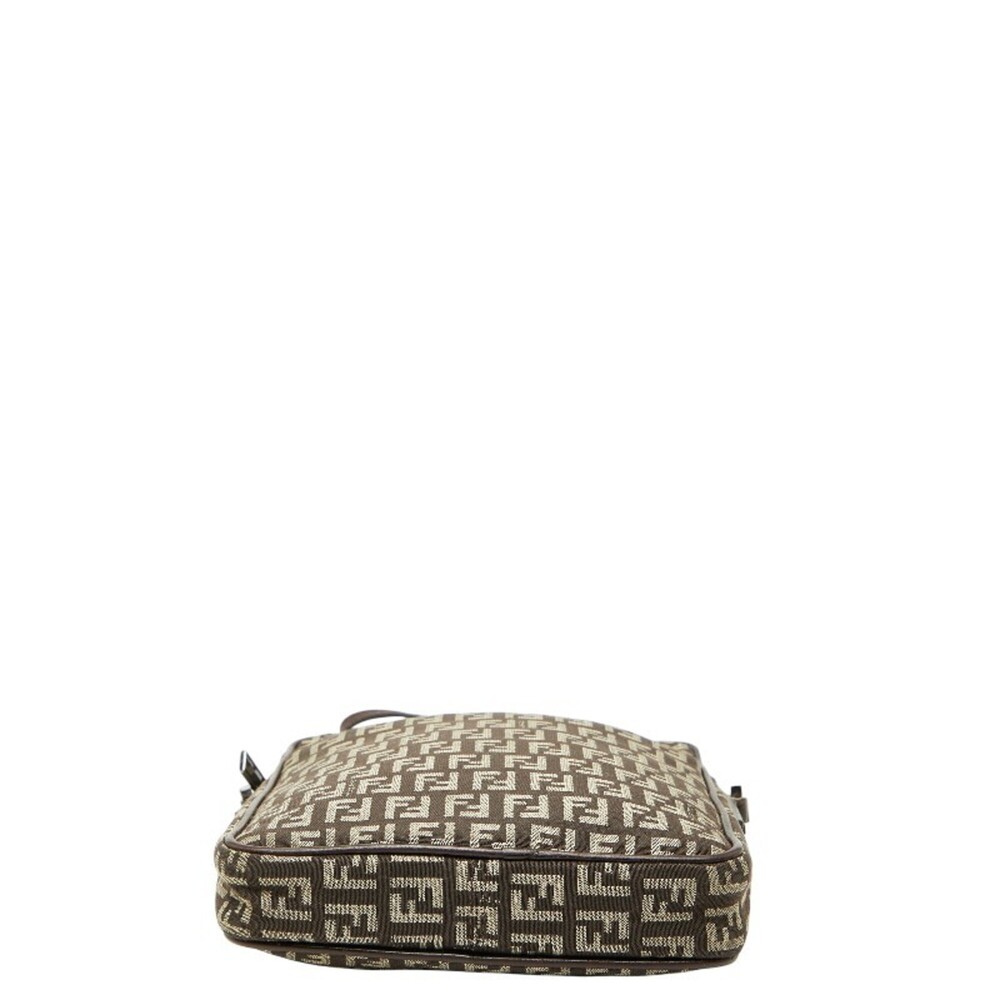 FENDI Brown Leather Shoulder Bag - Picture 3 of 12